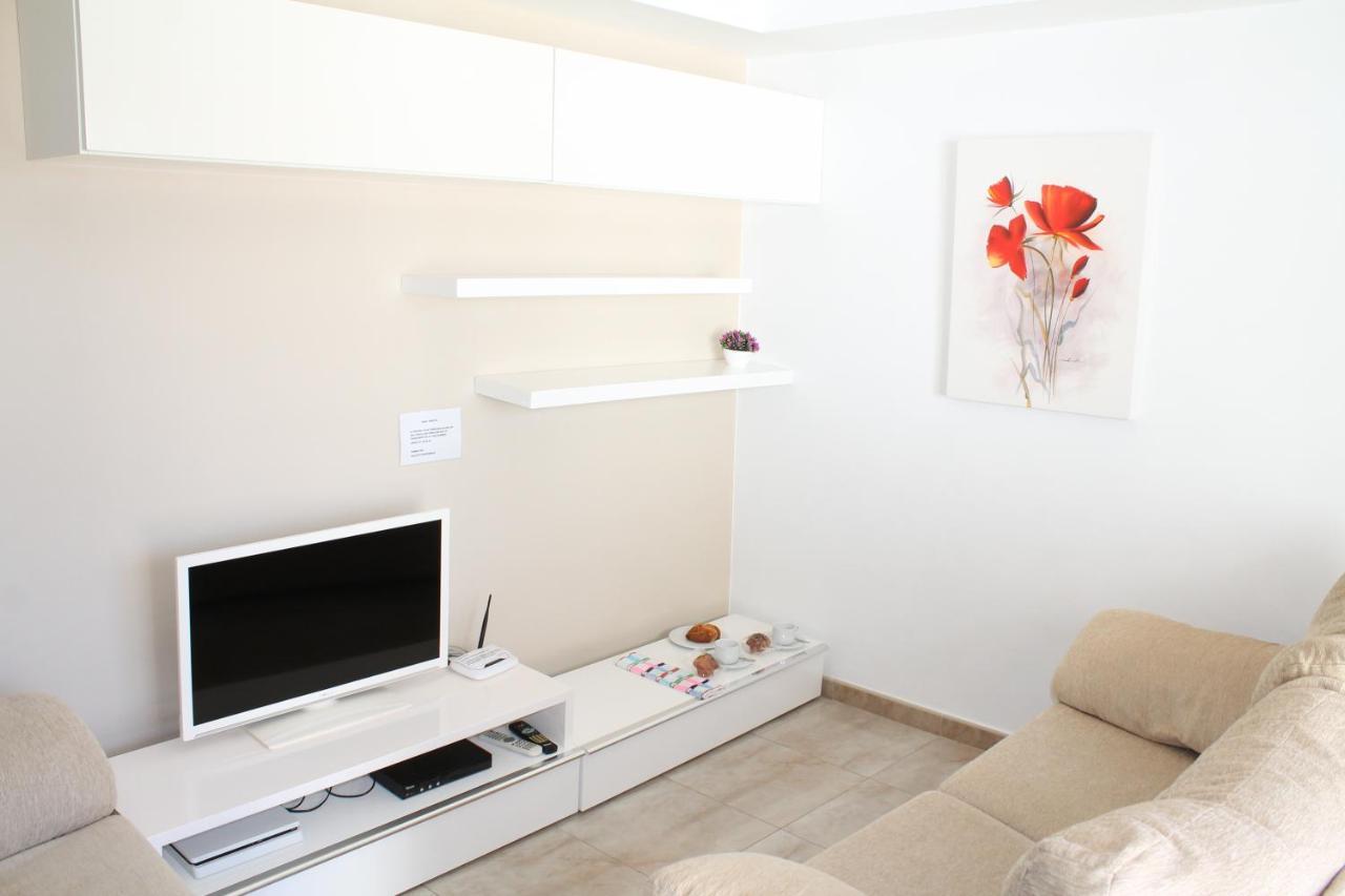 Villa Betty Cala'N Blanes  Buitenkant foto